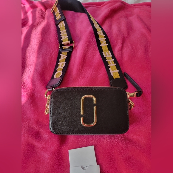 NWOT Marc Jacobs black with gold crossbody - Picture 6 of 6